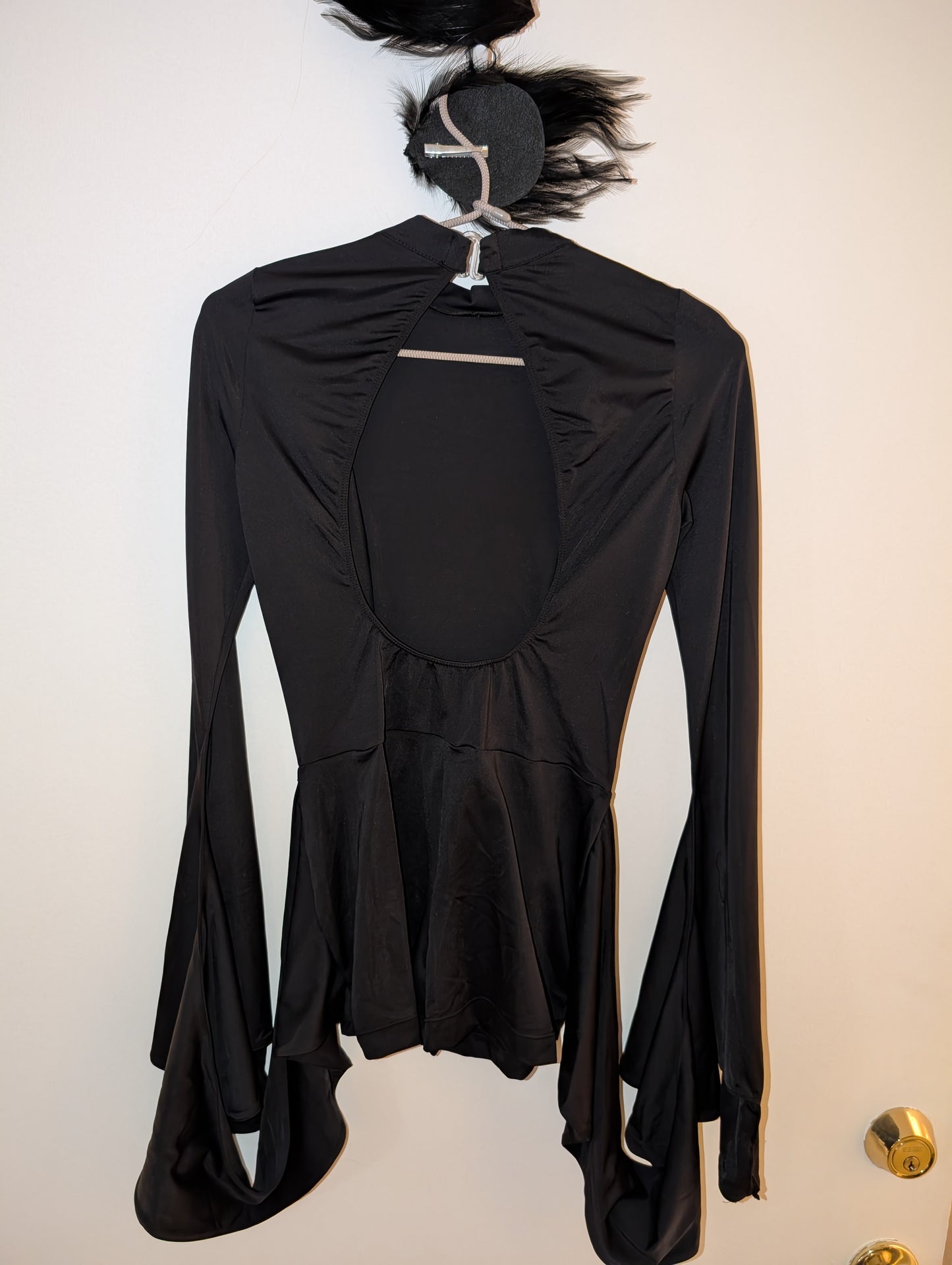 Black Dramatic-armed Contemporary/Musical Theater Costume w/ Feather Hair Pieces - tenth house sz PA