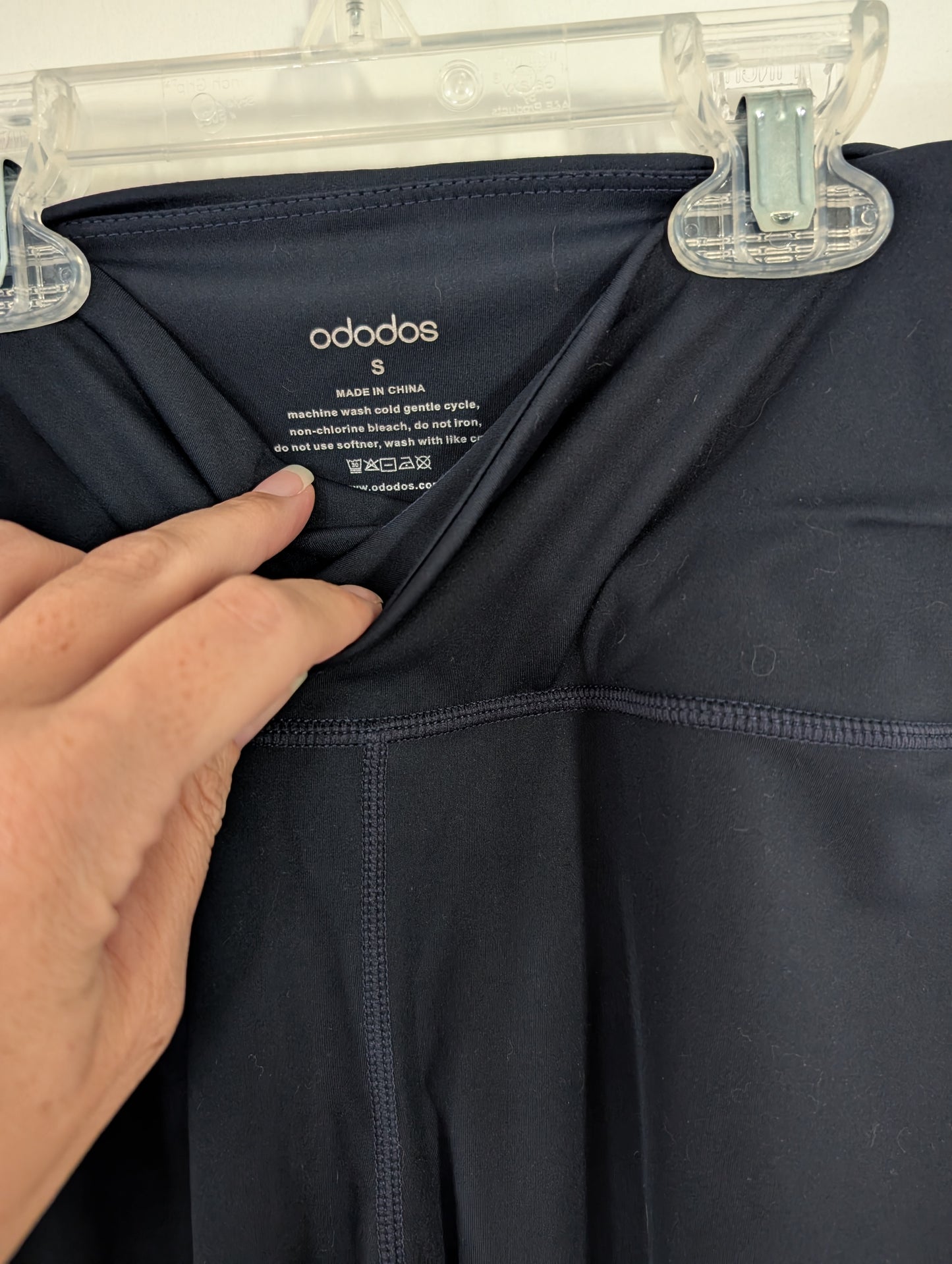 *NWT* ODODOS Women's Cross Waist Leggings - sz Small w/ 25" inseam