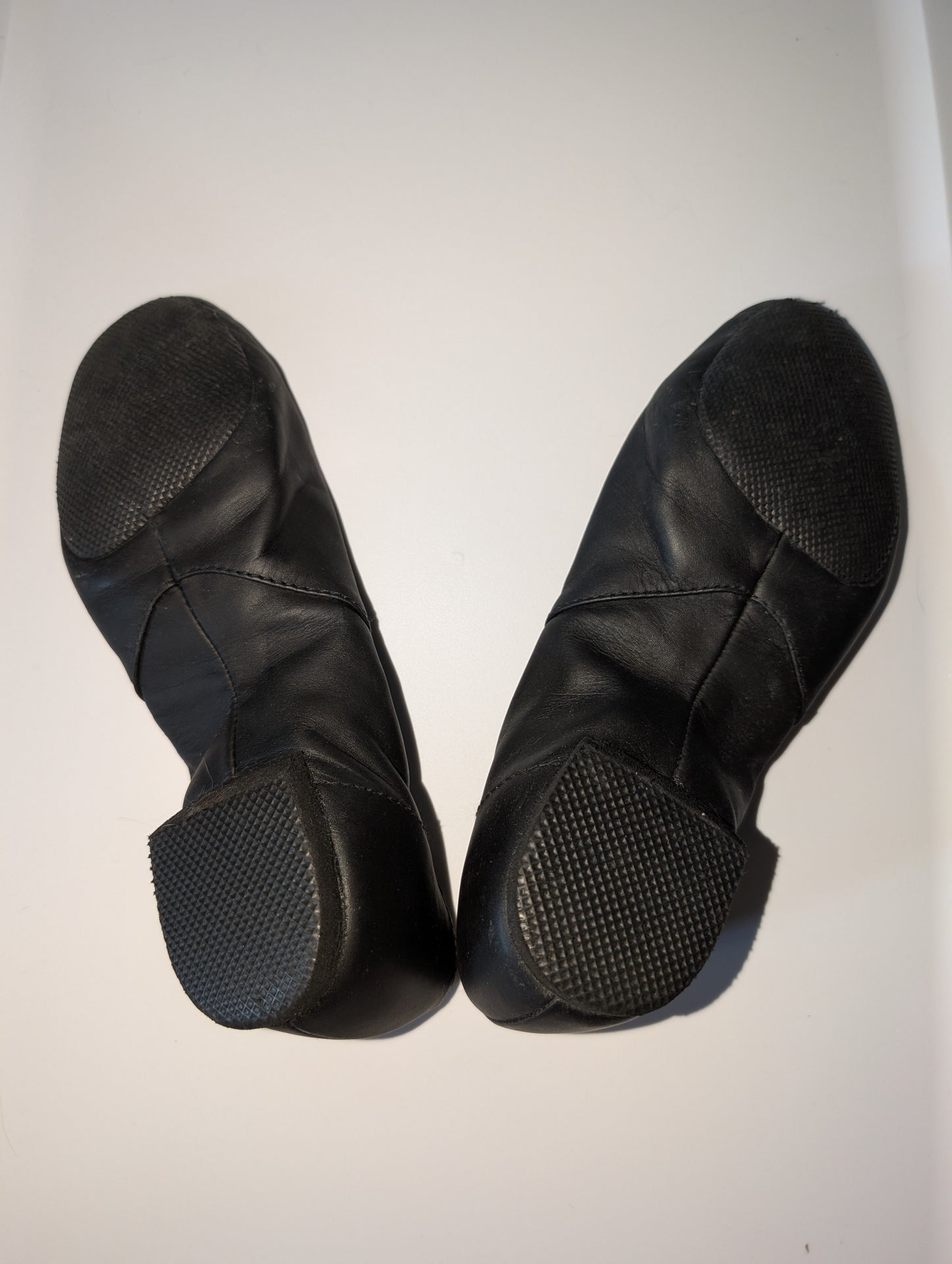 Bloch Black Leather Jazz Shoes - women's sz 6