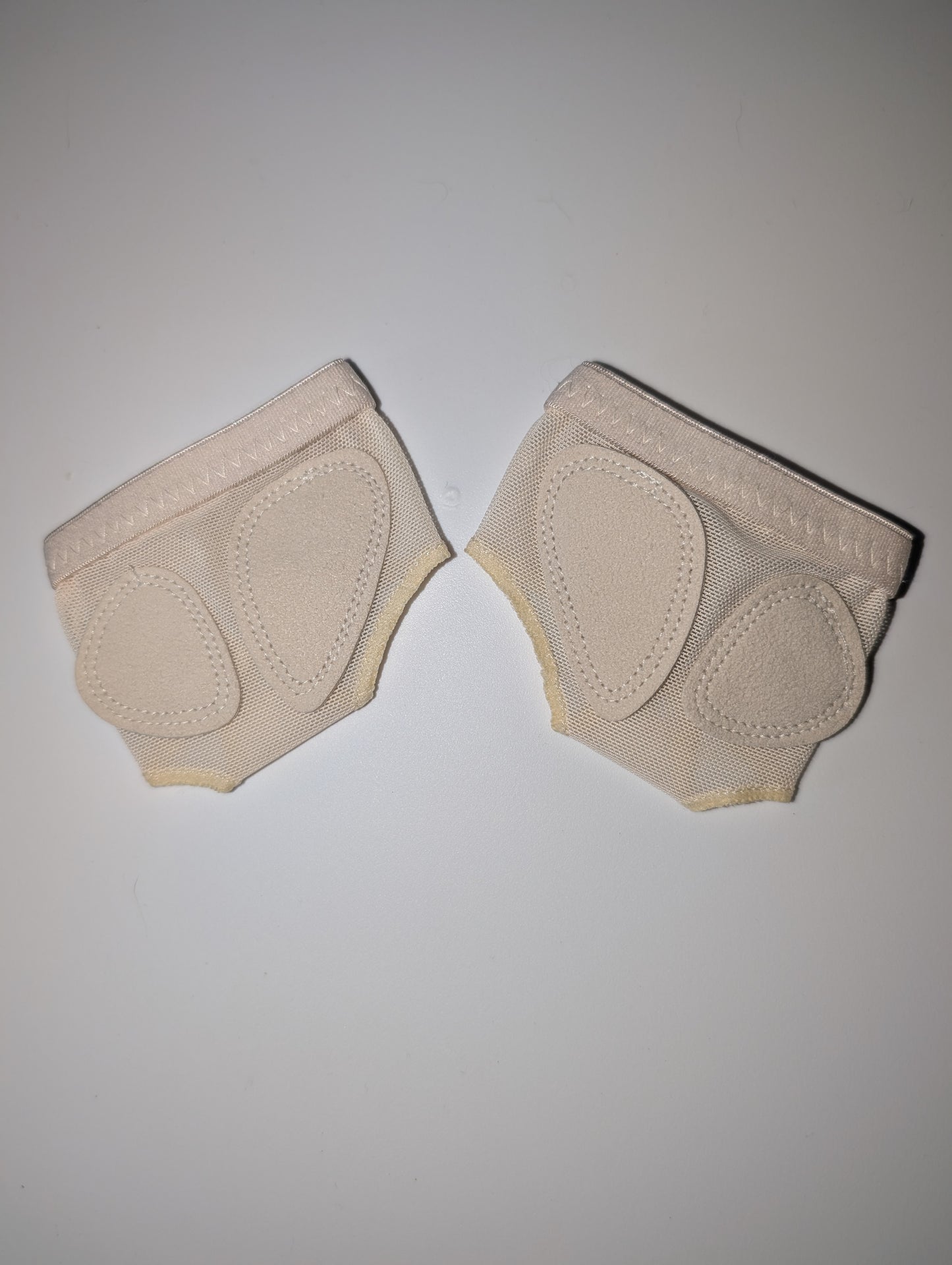 Light-colored Half-Sole Lyrical Shoes - sz