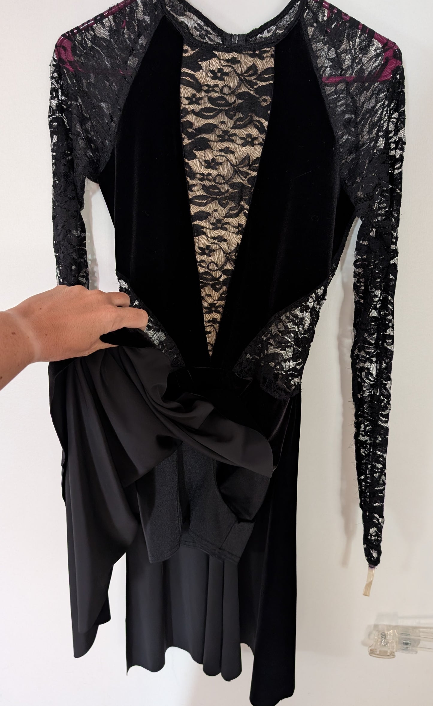 Black Velvet/Lace Ballet/Contemporary/Musical Theater Costume - Kelle sz Small Adult