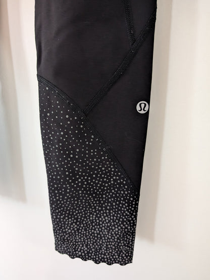 Lululemon Cropped Scalloped Edge Leggings - est sz 4