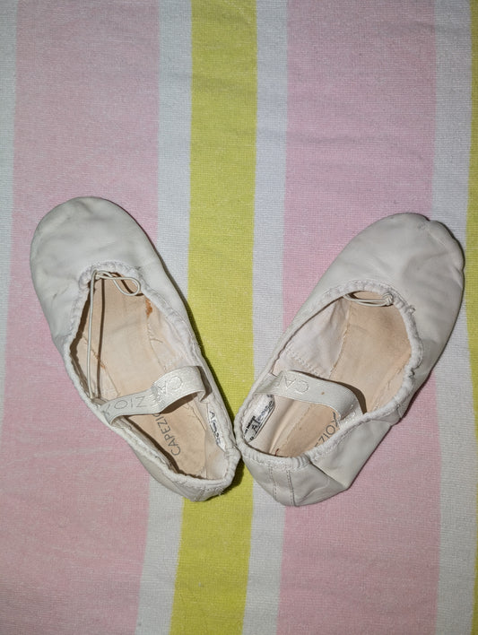 Capezio White Leather Full-sole Ballet Shoes - sz 2 kids